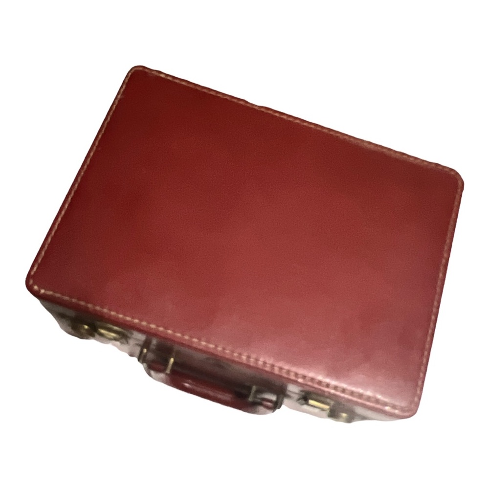 Sold/Shortrip 1940’s Vintage Burgandy Leather Makeup Train Case with Accessories - Picture 5 of 9